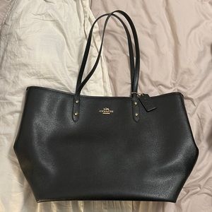NWOT - Coach Tote Bag (black)